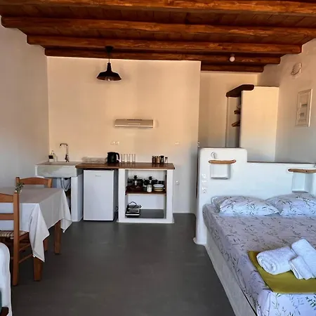 Kolomba Guests House Vrachonisida Skylonisi