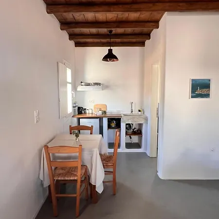 Kolomba Guests House Vrachonisida Skylonisi